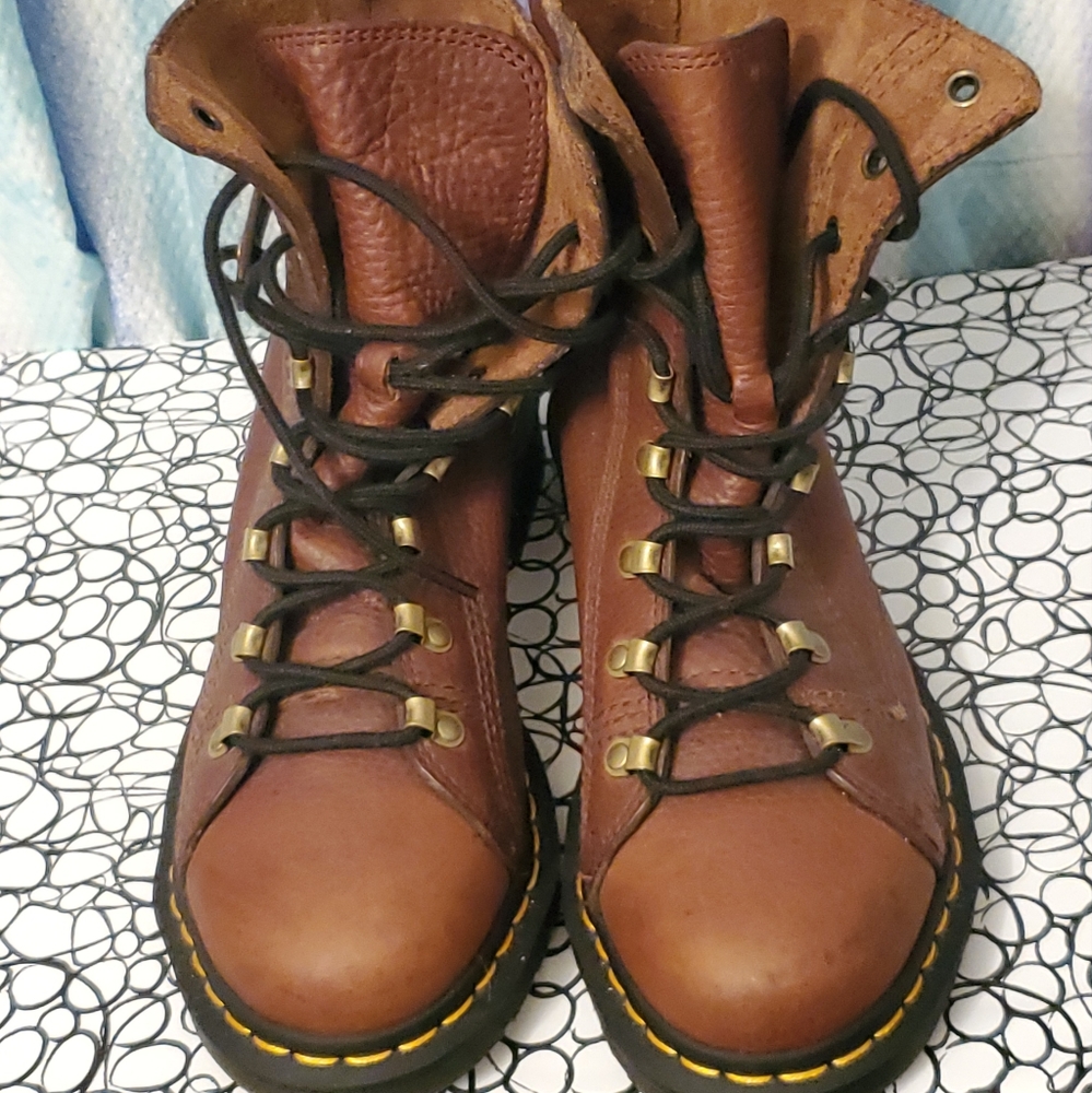 Dr Marten Boots